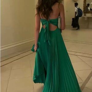Elegant Green Prom Dress